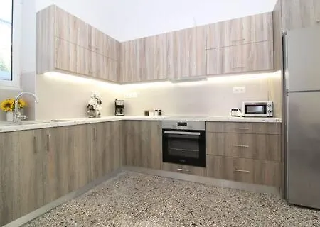 Katie's House ספארטי